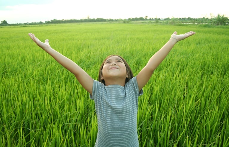 child getting vitamin d naturally